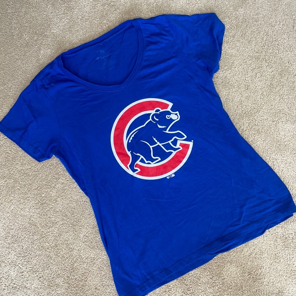 Women’s Chicago Cubs Tee
